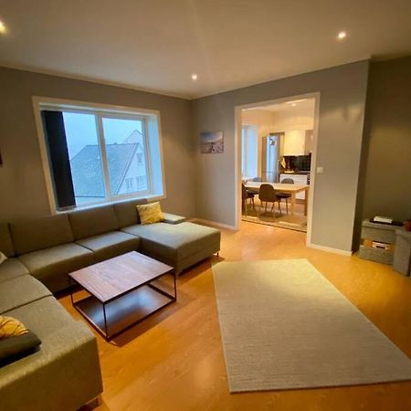 Nice And Central Apartment In Quiet Area Alesund Exterior photo