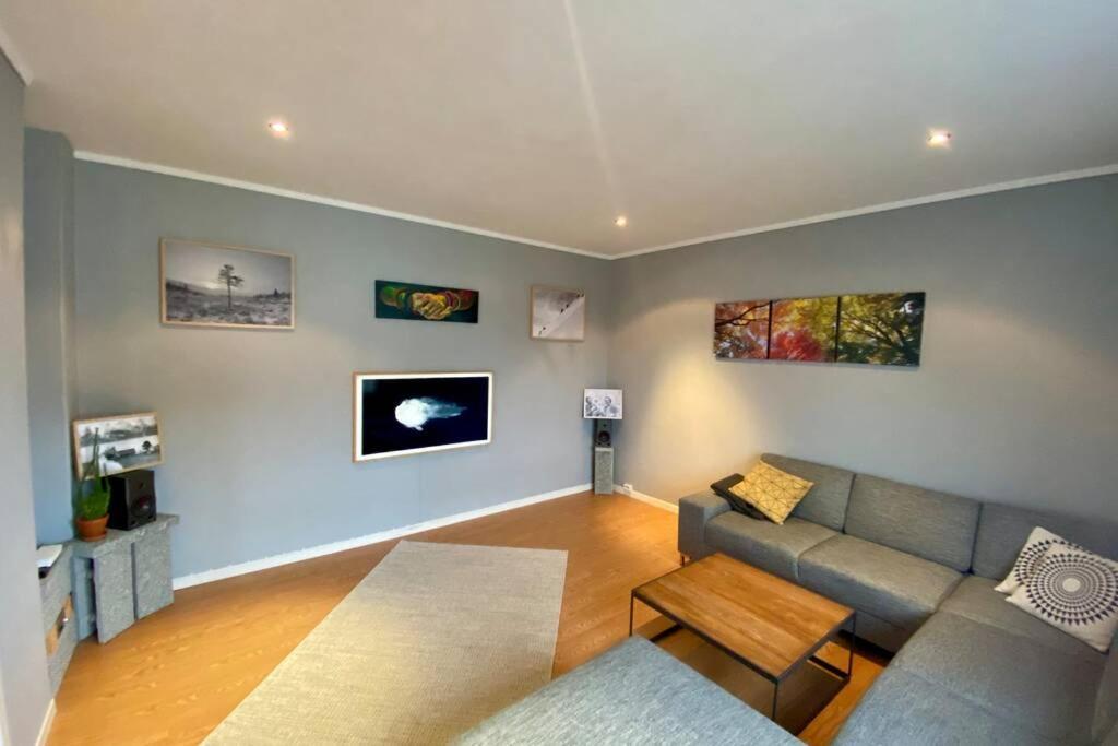 Nice And Central Apartment In Quiet Area Alesund Exterior photo