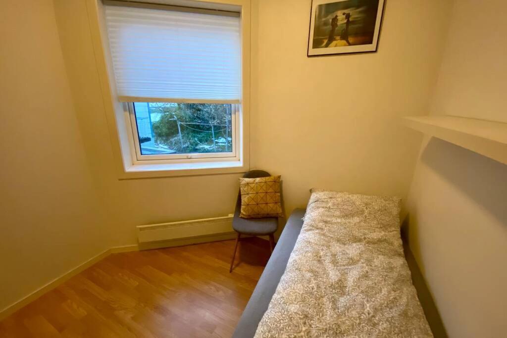 Nice And Central Apartment In Quiet Area Alesund Exterior photo